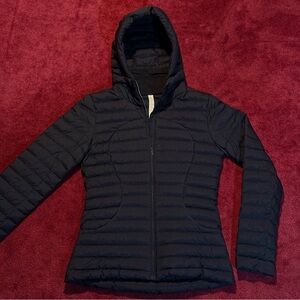 lululemon athletica Black Puffer Pack It Down Jacket